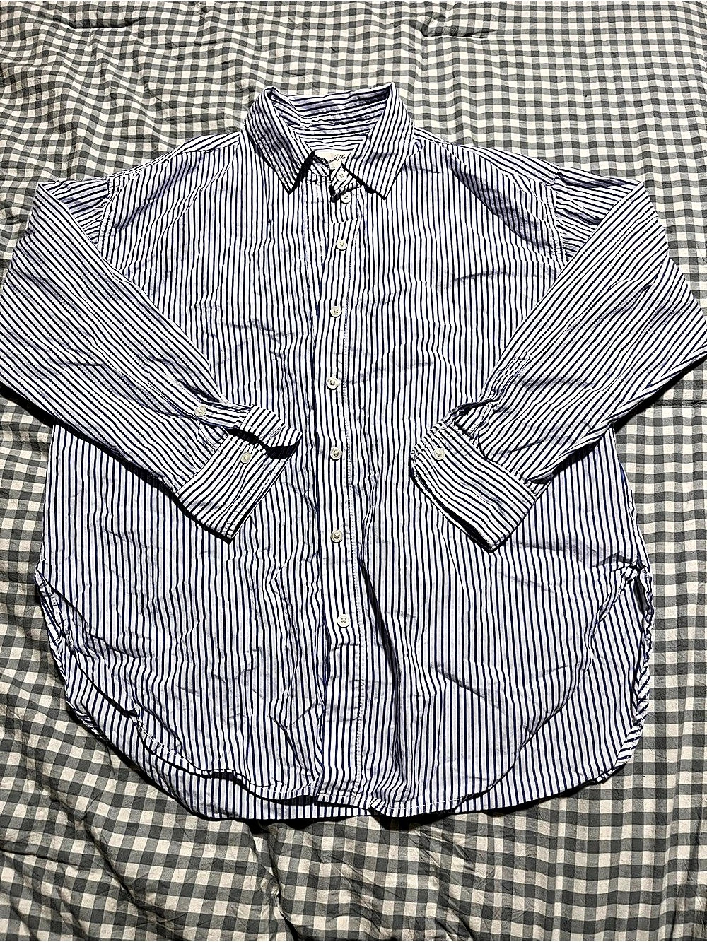 Universal Thread Oversized Long-Sleeve Collared Button-Down Shirt Blue & White